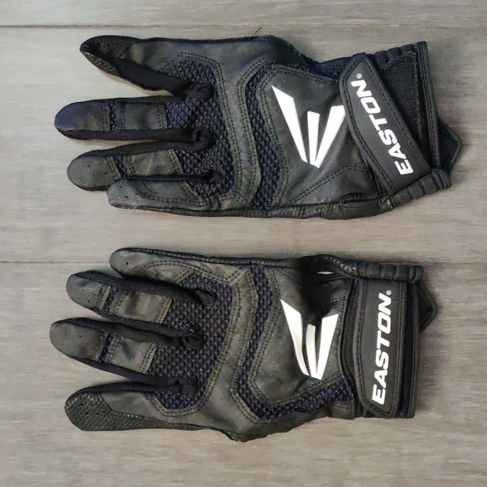 Easton Sports Gloves
